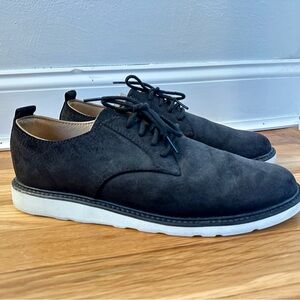 Clae Men's 10.5 Black Suede Lace-Up Shoes with Vibram Sole